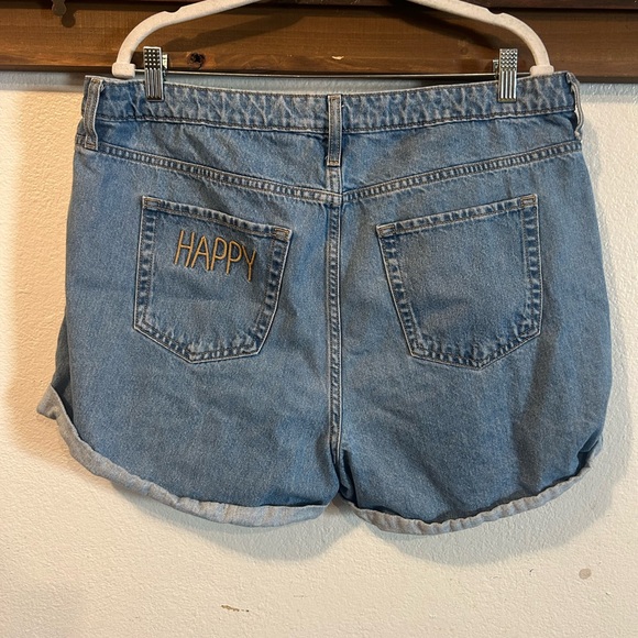 Wild Fable Womens Blue Denim Shorts High Rise Mom Size 18/34R (1326) - Picture 2 of 8